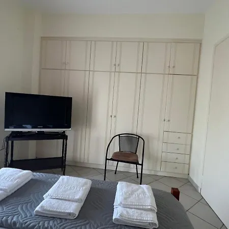 Casa Blanca * Pírgos Dhiroú