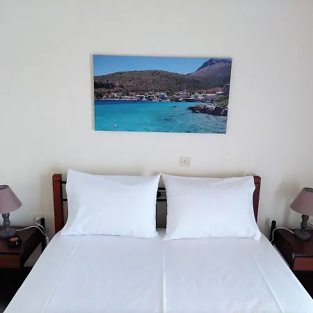 Casa Blanca Apartment Pírgos Dhiroú