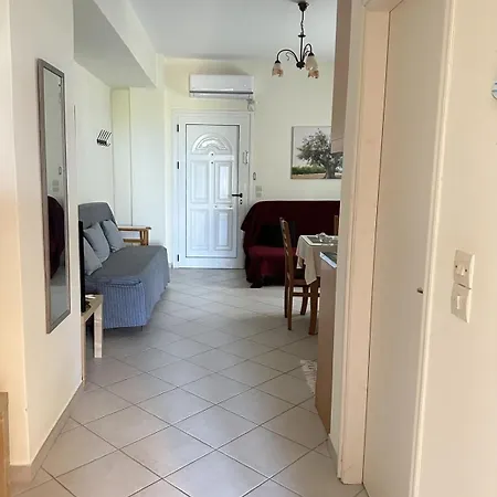 Casa Blanca * Pírgos Dhiroú