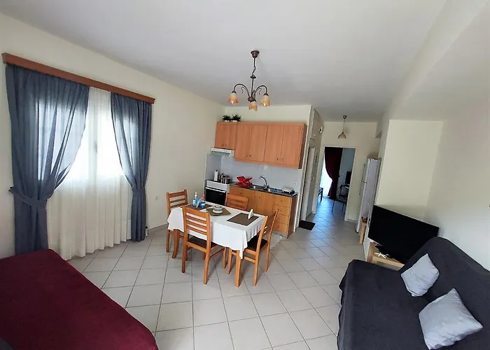 Casa Blanca * Pírgos Dhiroú