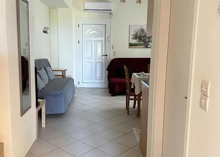 Casa Blanca * Pírgos Dhiroú